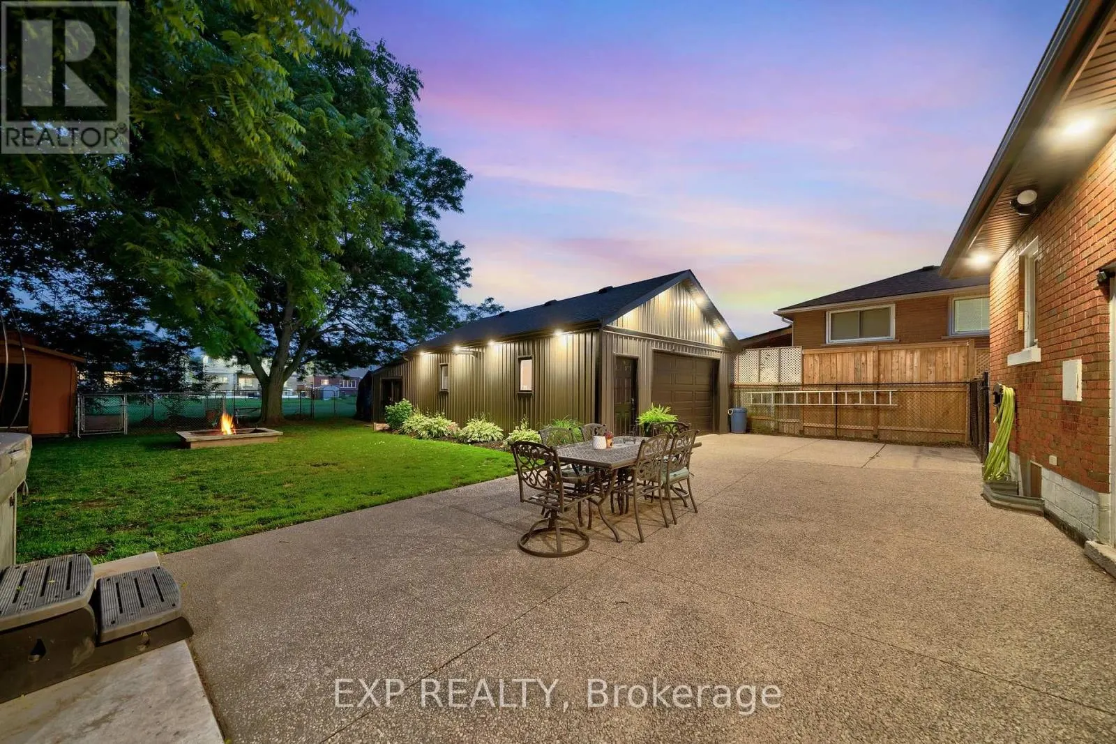 7589 WILSON CRESCENT