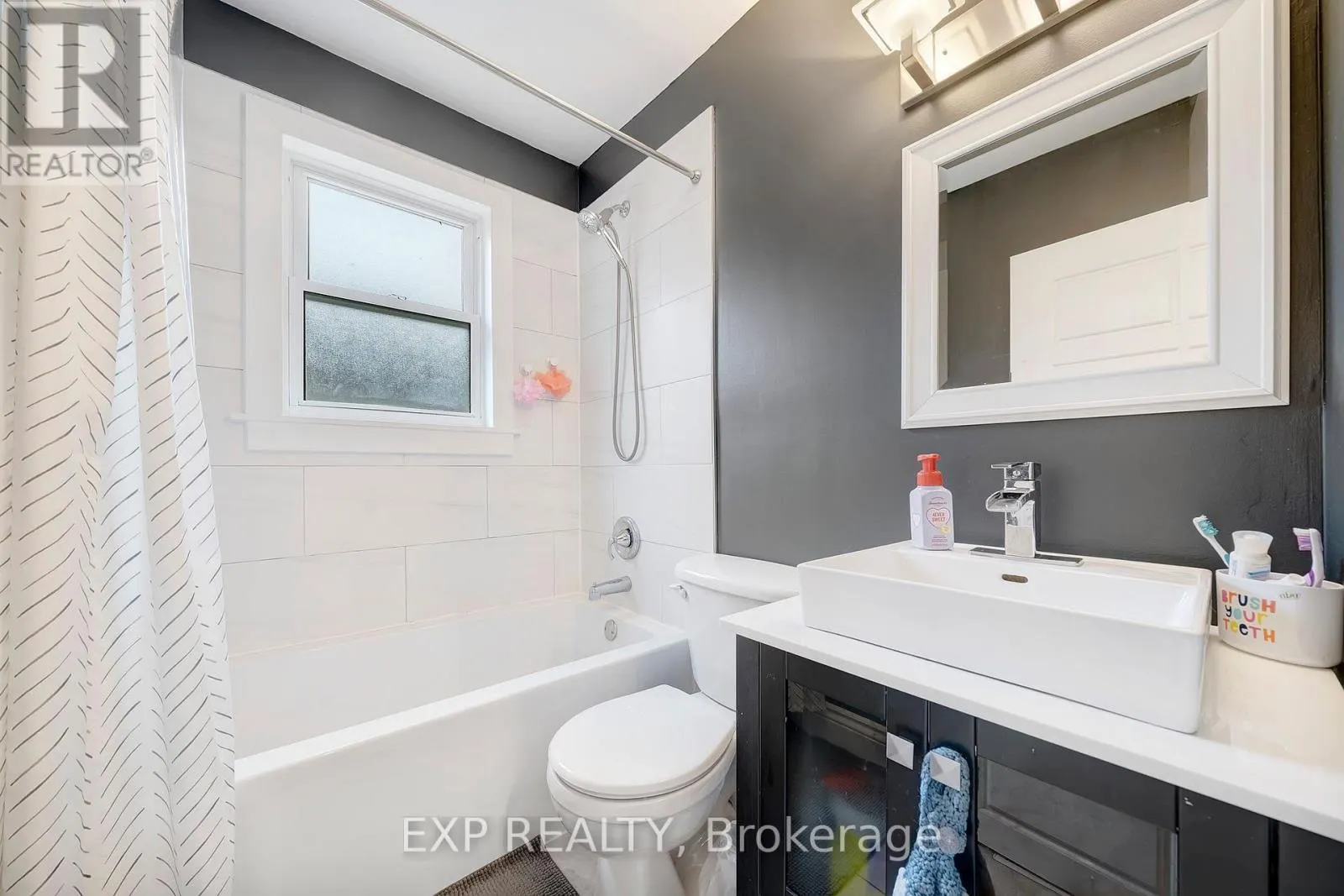 7589 WILSON CRESCENT