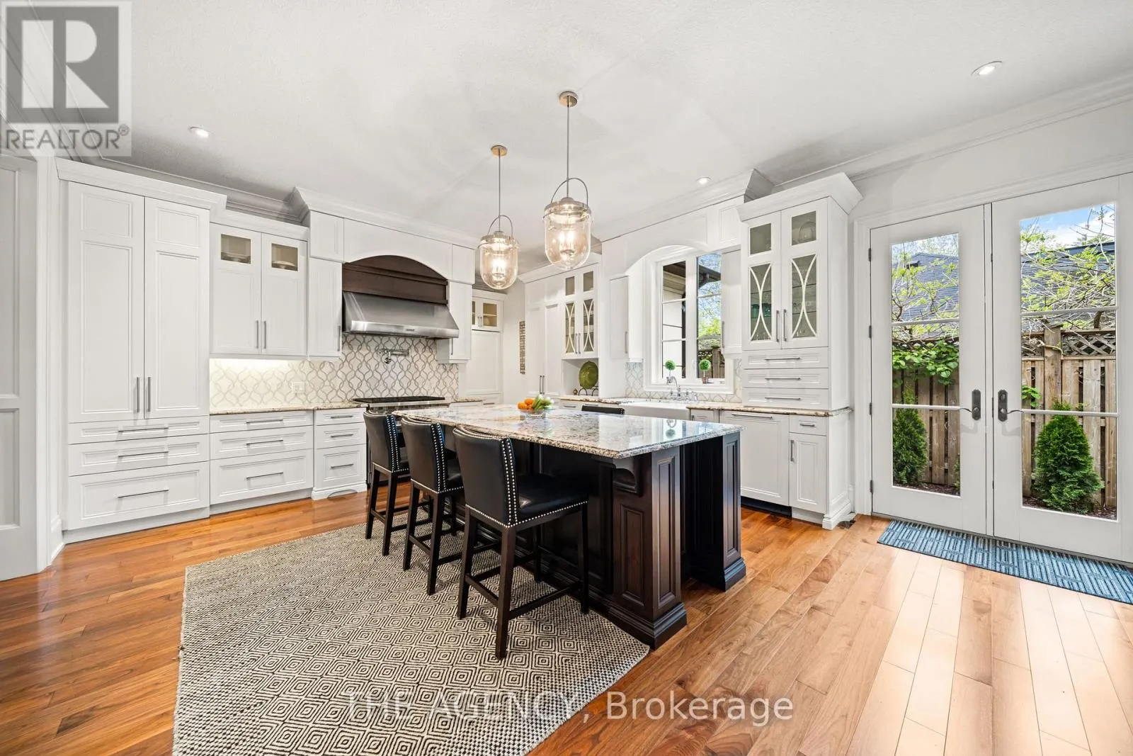 1577 GLOUCESTER ROAD