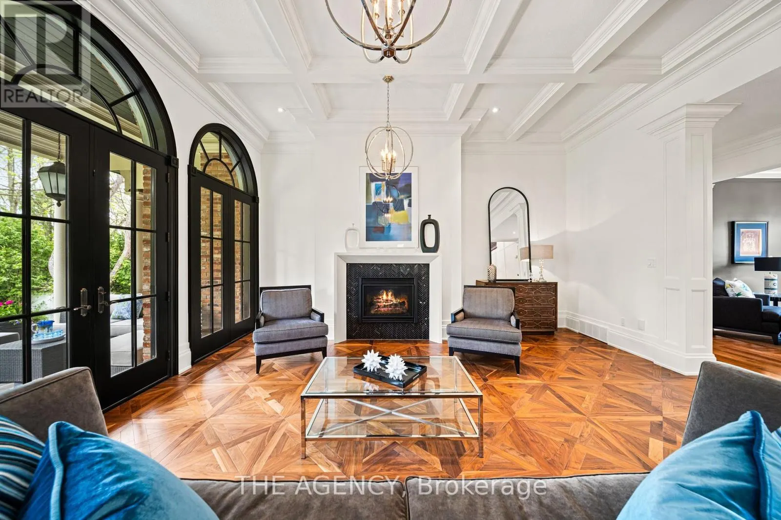 1577 GLOUCESTER ROAD