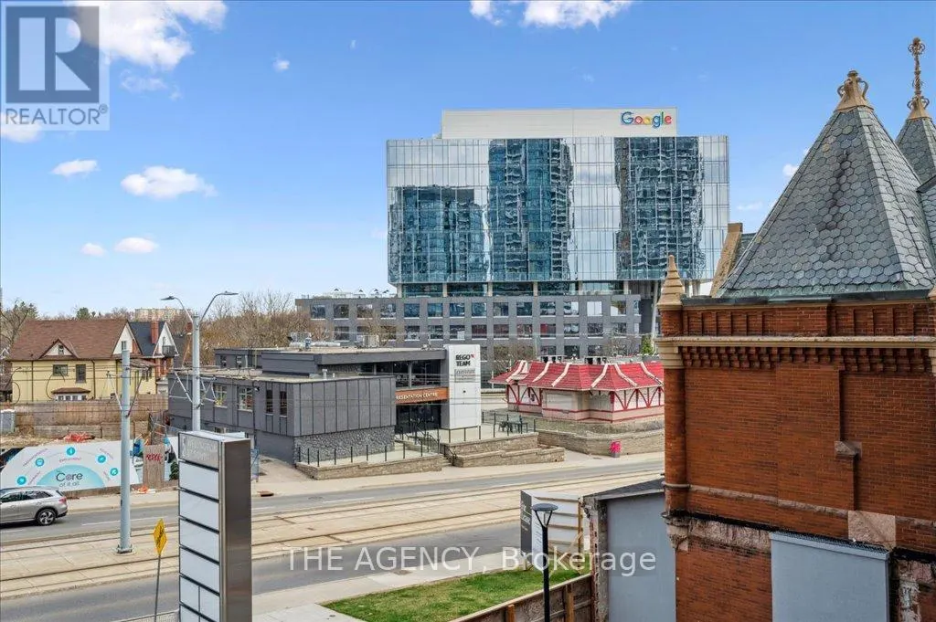 209 - 5 WELLINGTON STREET S