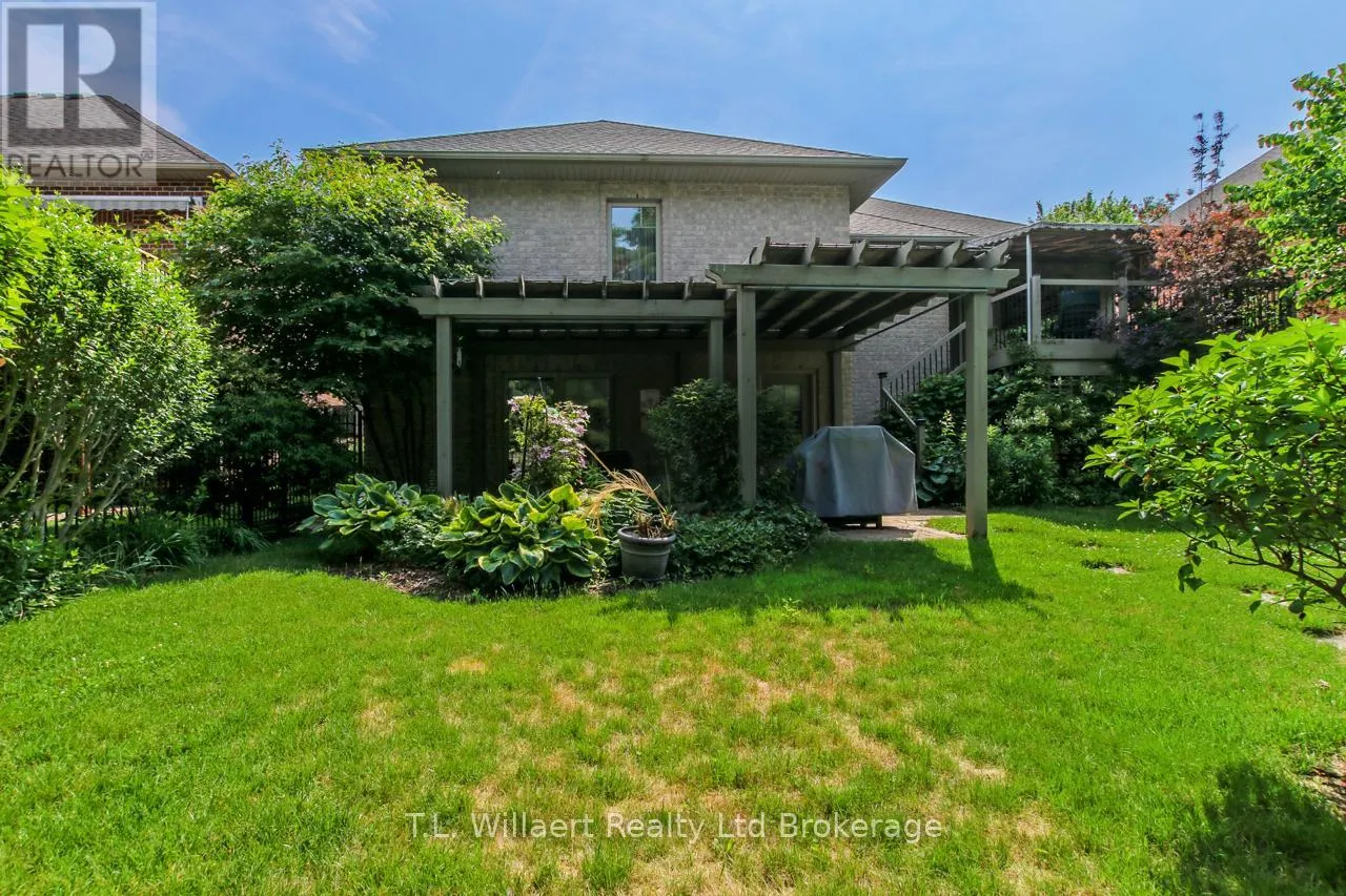 7 LYNDALE ROAD