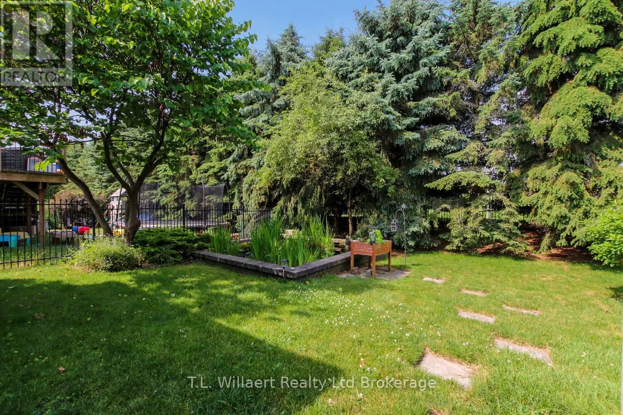 7 LYNDALE ROAD