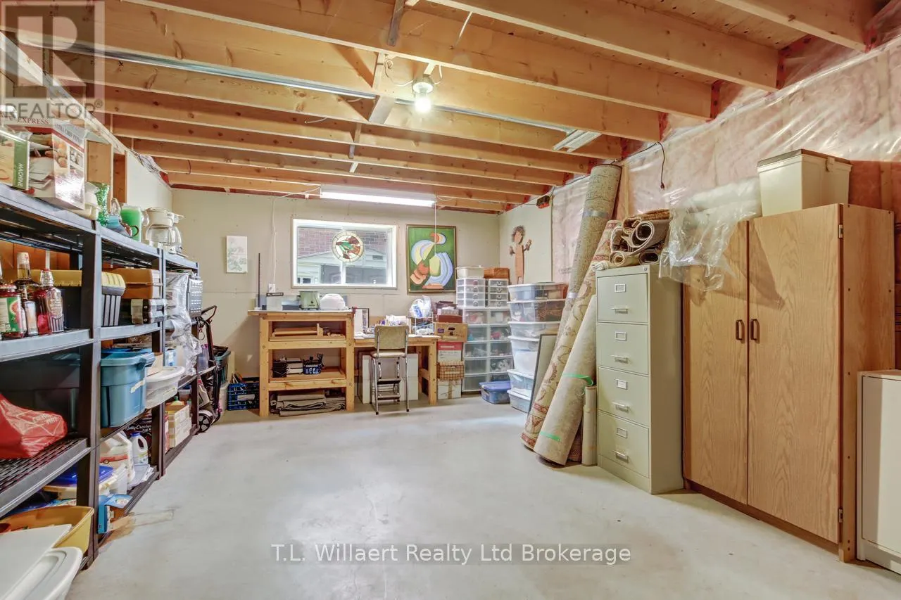 7 LYNDALE ROAD
