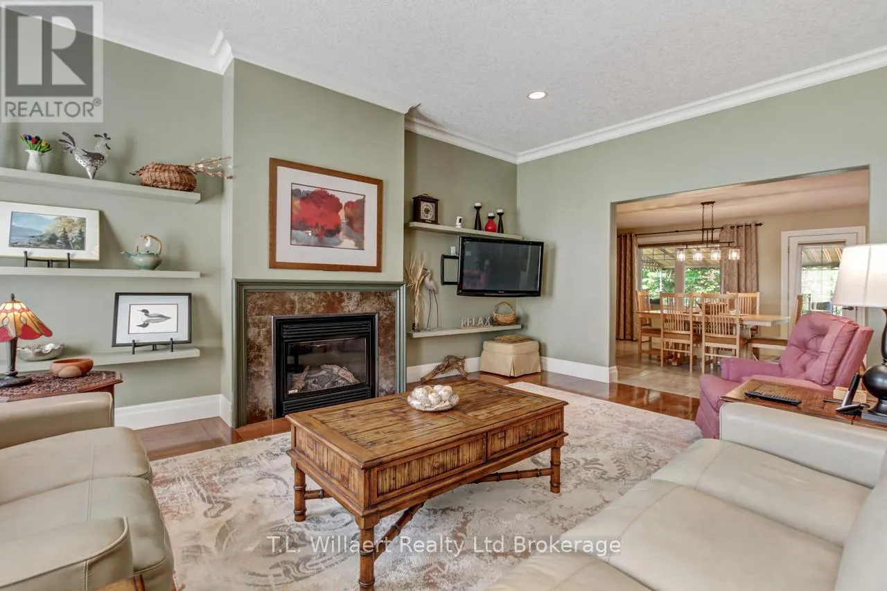 7 LYNDALE ROAD