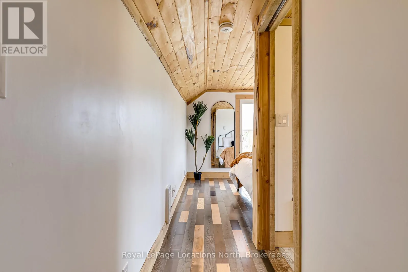 025359 EUPH-ST VINCENT TOWNLINE