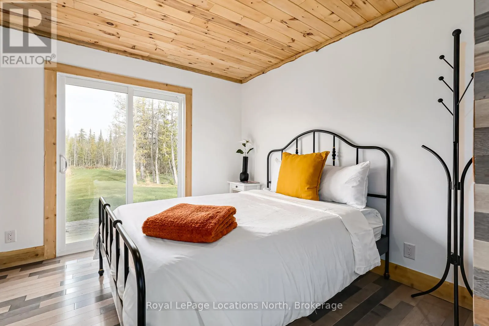 025359 EUPH-ST VINCENT TOWNLINE