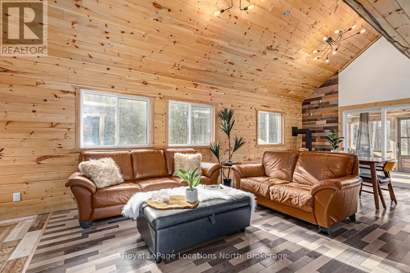 025359 EUPH-ST VINCENT TOWNLINE