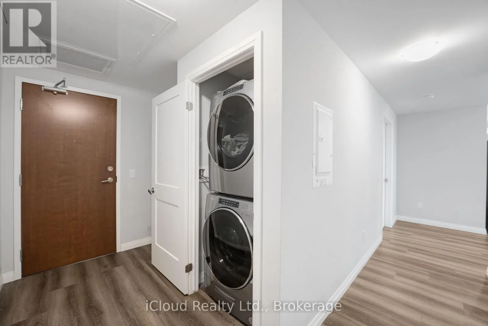 1502 - 108 GARMENT STREET SE