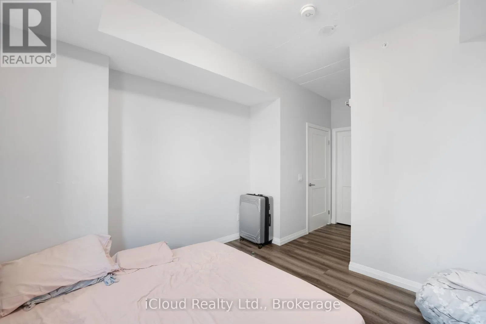 1502 - 108 GARMENT STREET SE