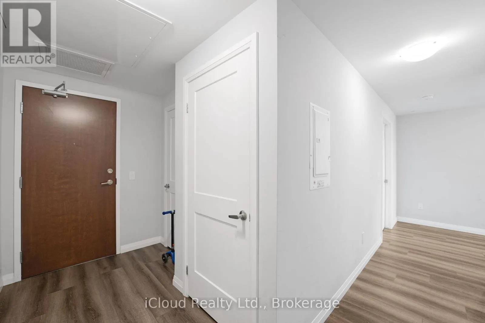 1502 - 108 GARMENT STREET SE