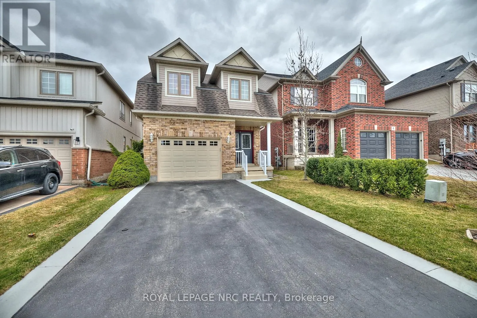 4 ALEX GRANT PLACE