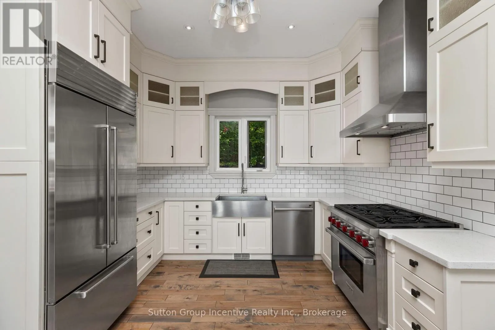15 GORDON POINT LANE