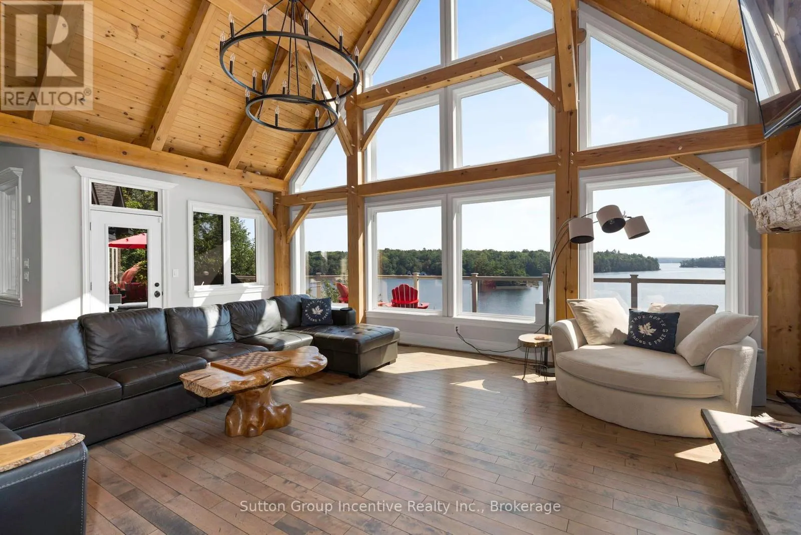 15 GORDON POINT LANE
