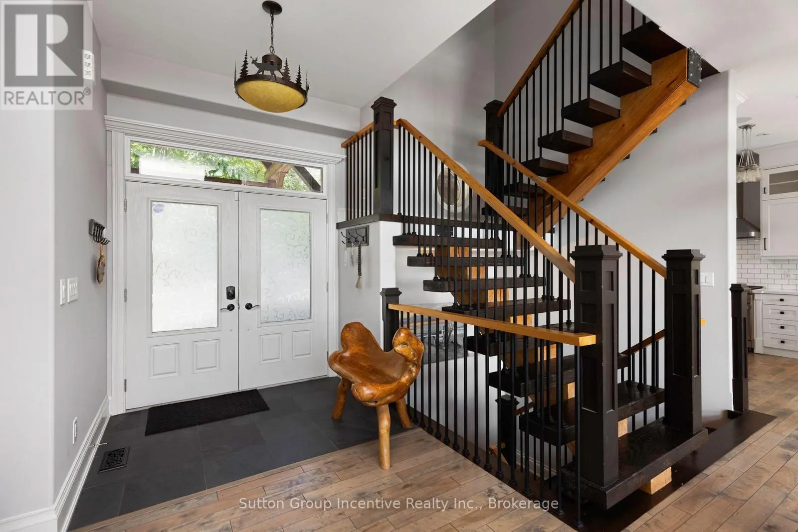 15 GORDON POINT LANE
