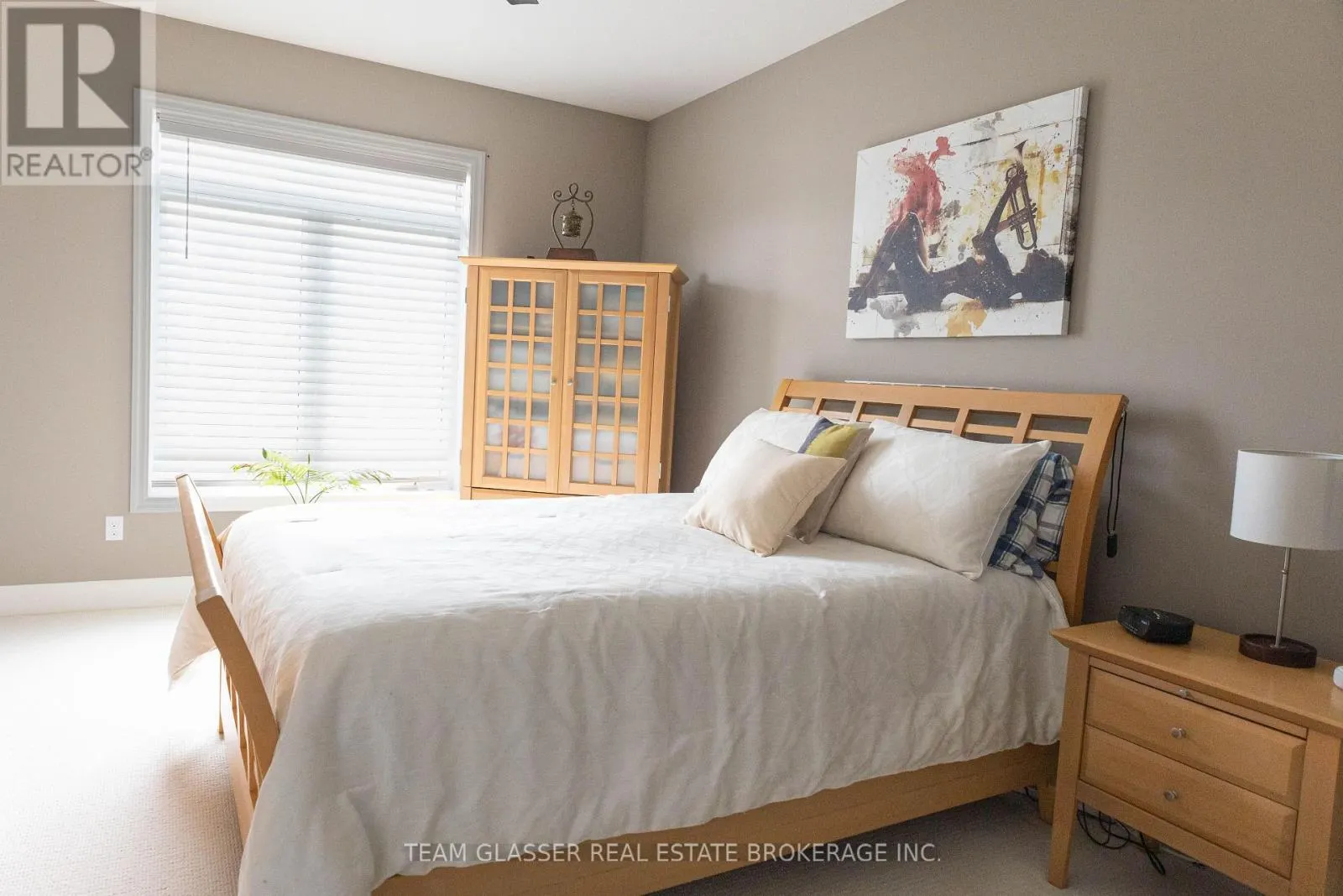 25 BIRCHALL LANE