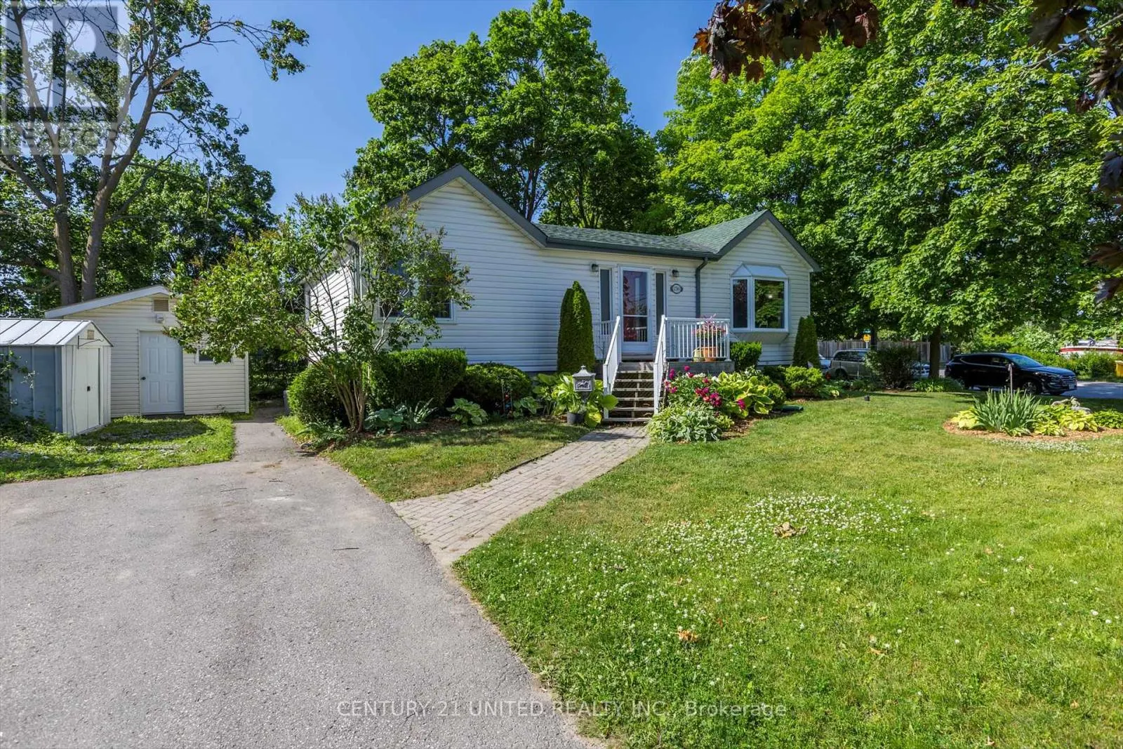236 LEE STREET