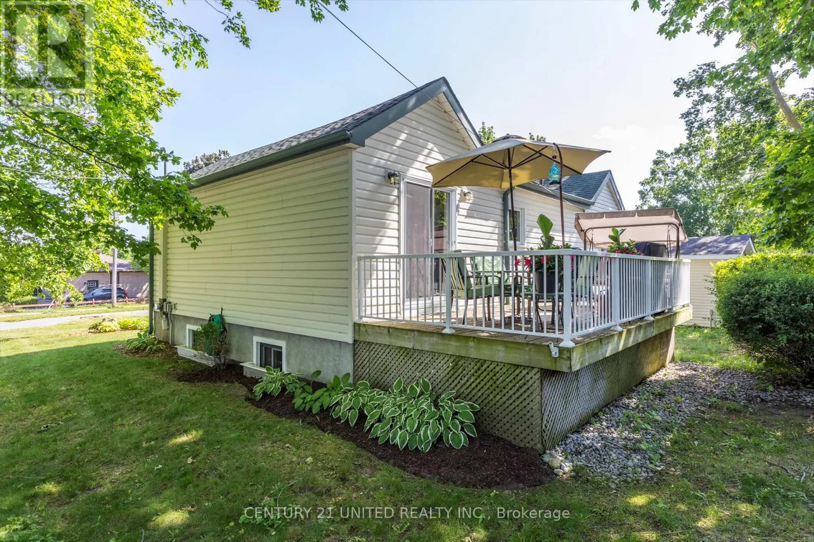 236 LEE STREET