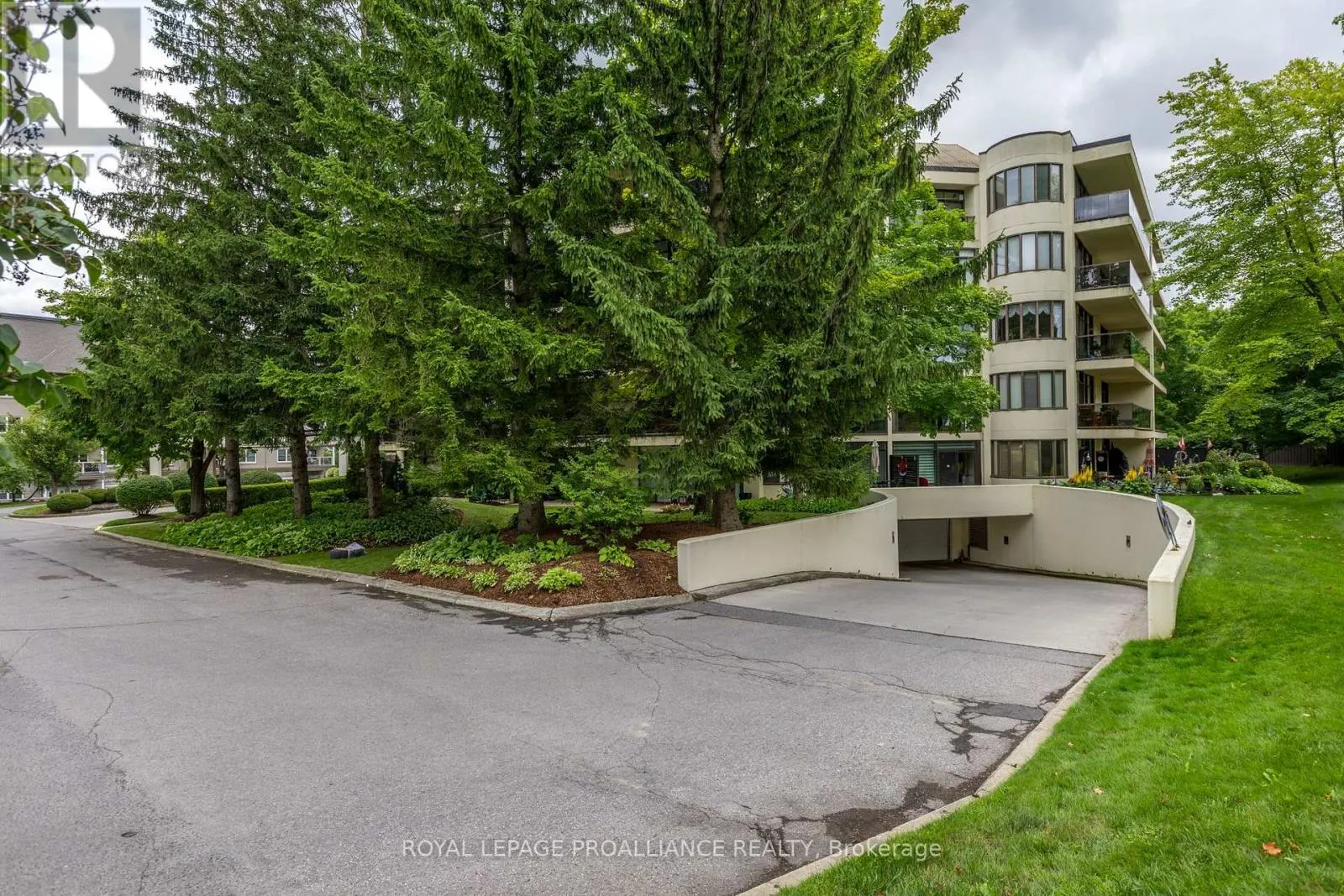 501 - 1818 CHERRYHILL ROAD