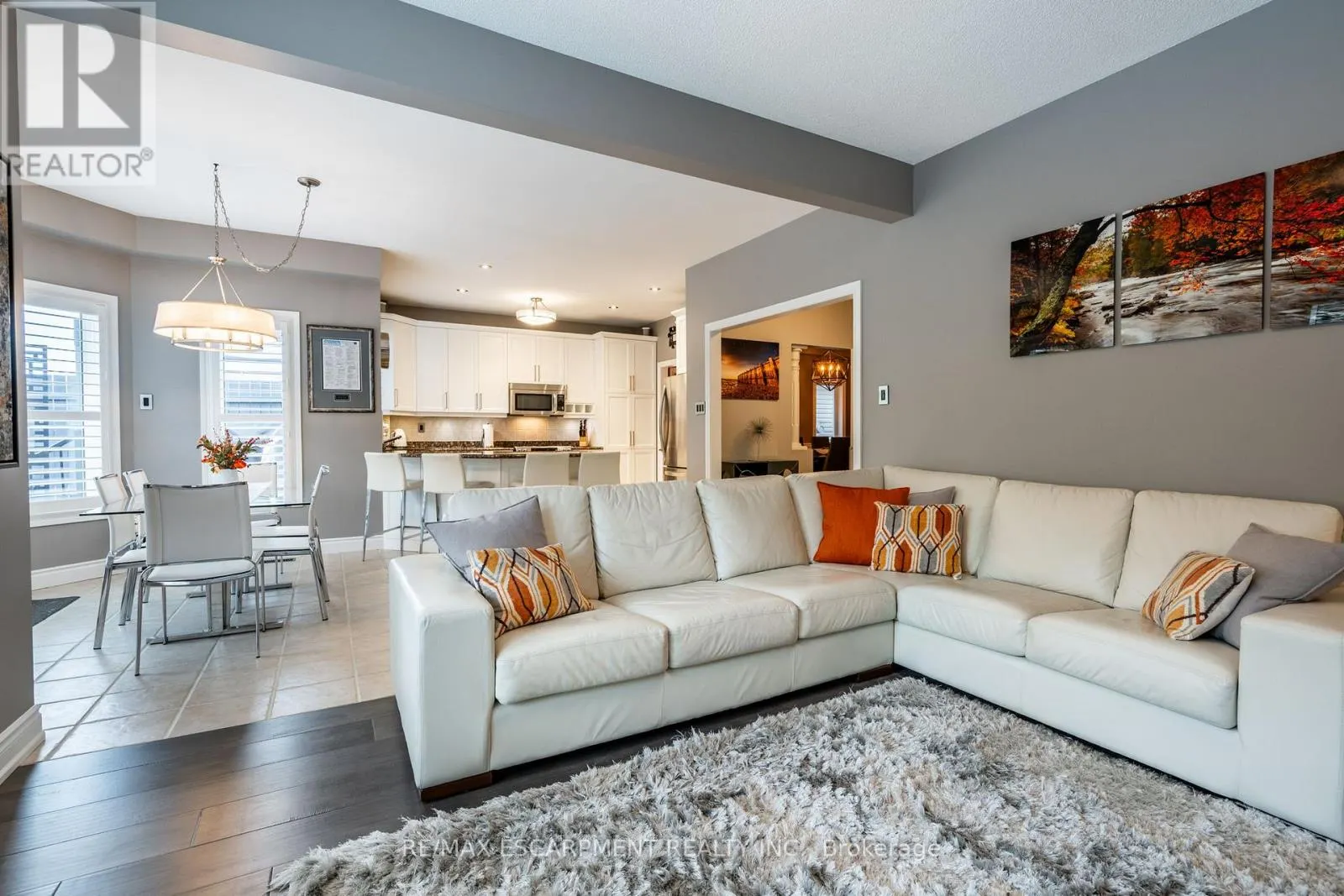 7 VOLTERRA COURT