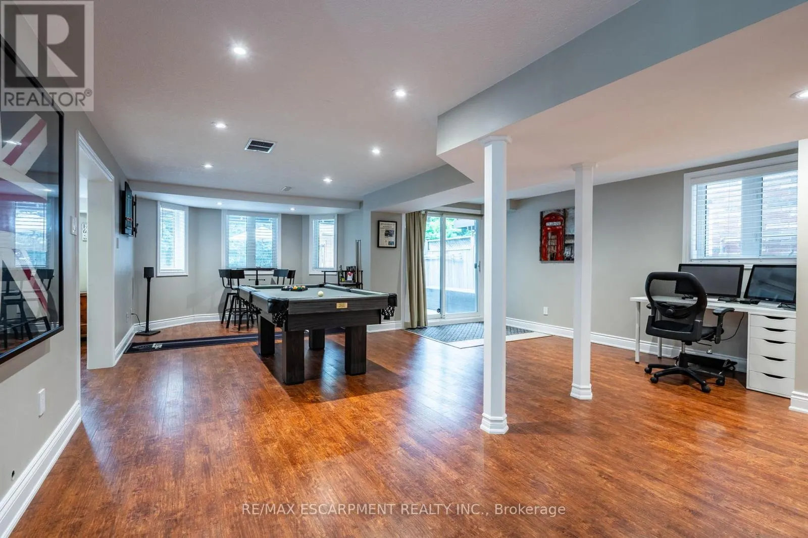 7 VOLTERRA COURT