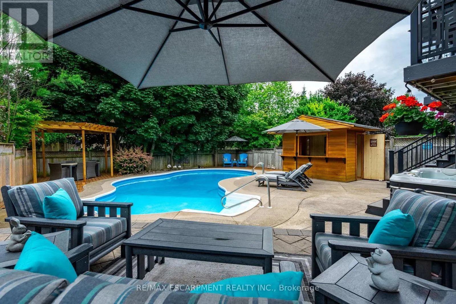 7 VOLTERRA COURT