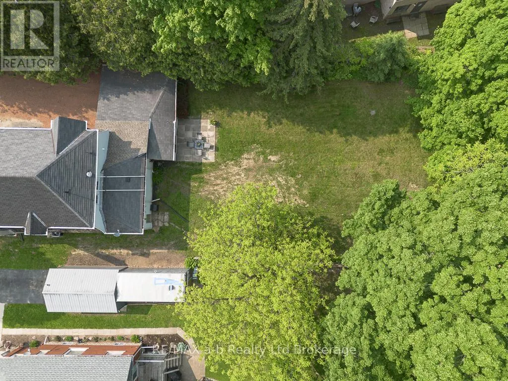 189 ROLPH STREET
