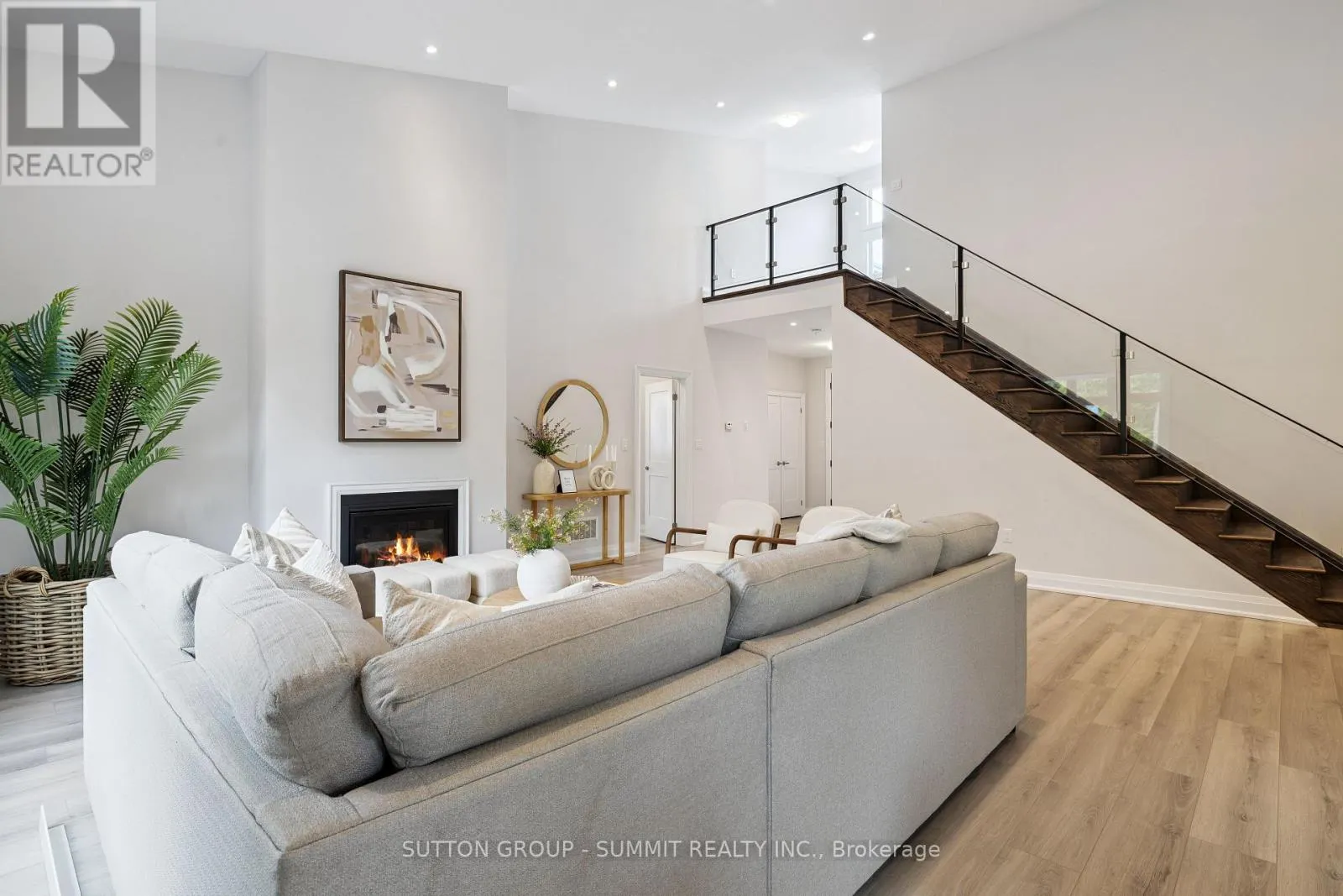 85 GOLDIE COURT