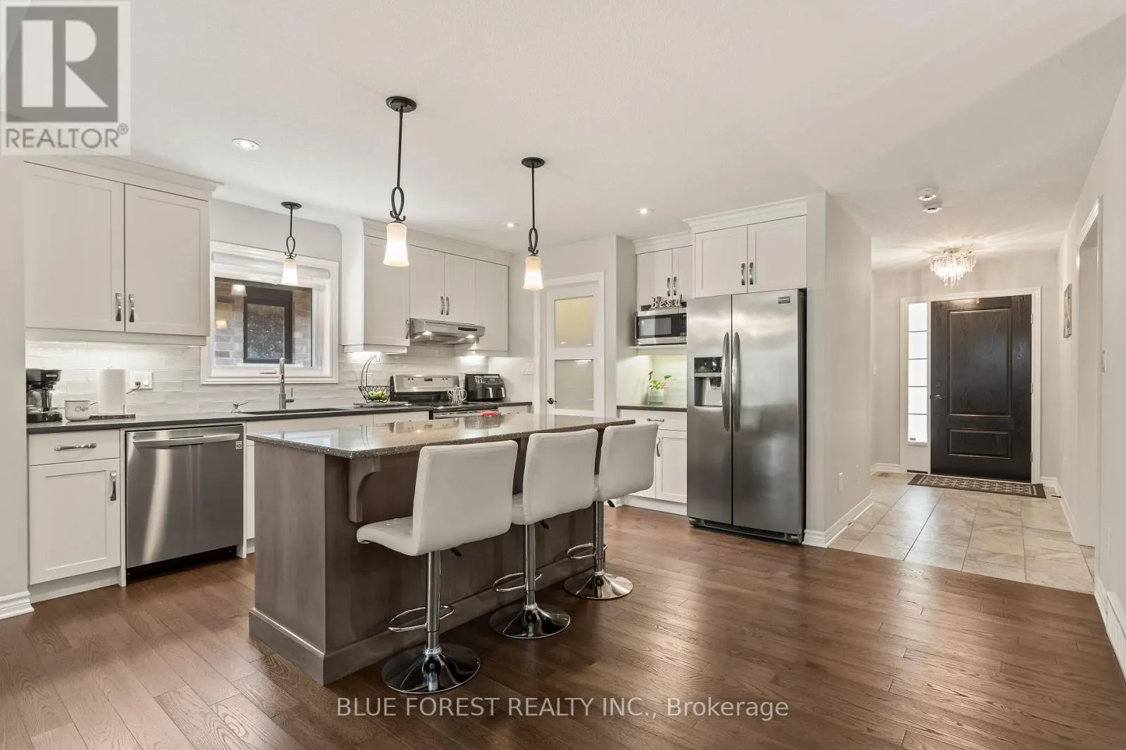 42 HICKORY LANE