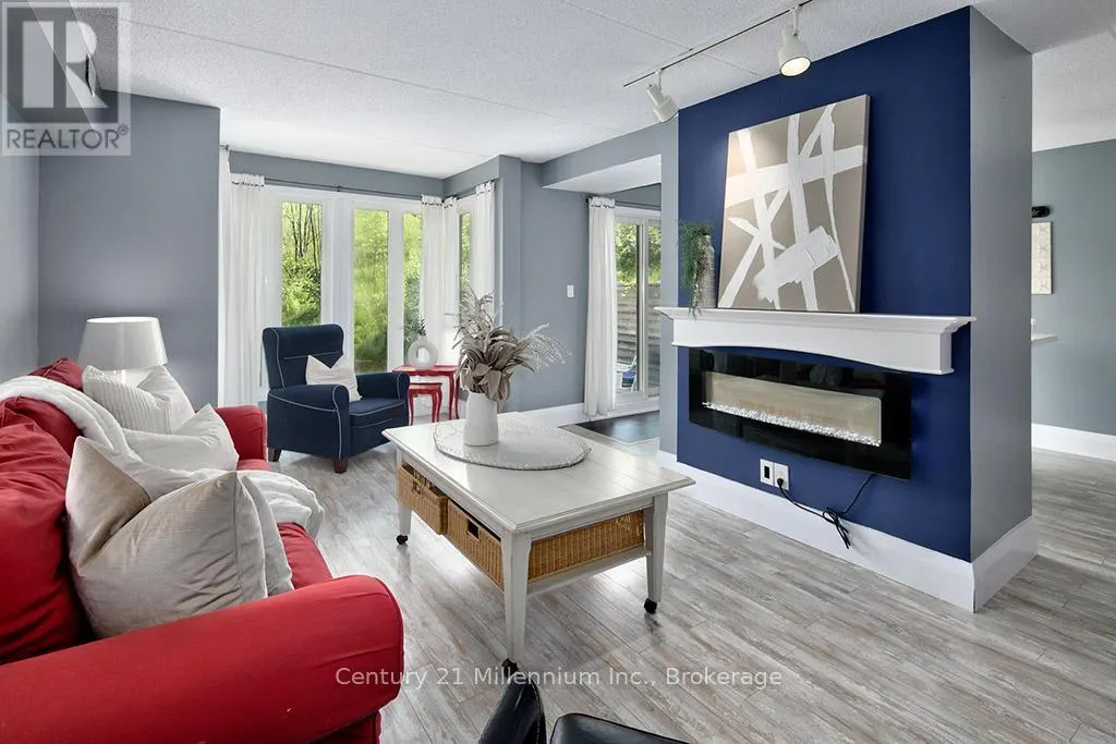 121 - 796404 GREY ROAD 19, #121