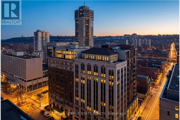 LPH13 - 118 KING STREET E