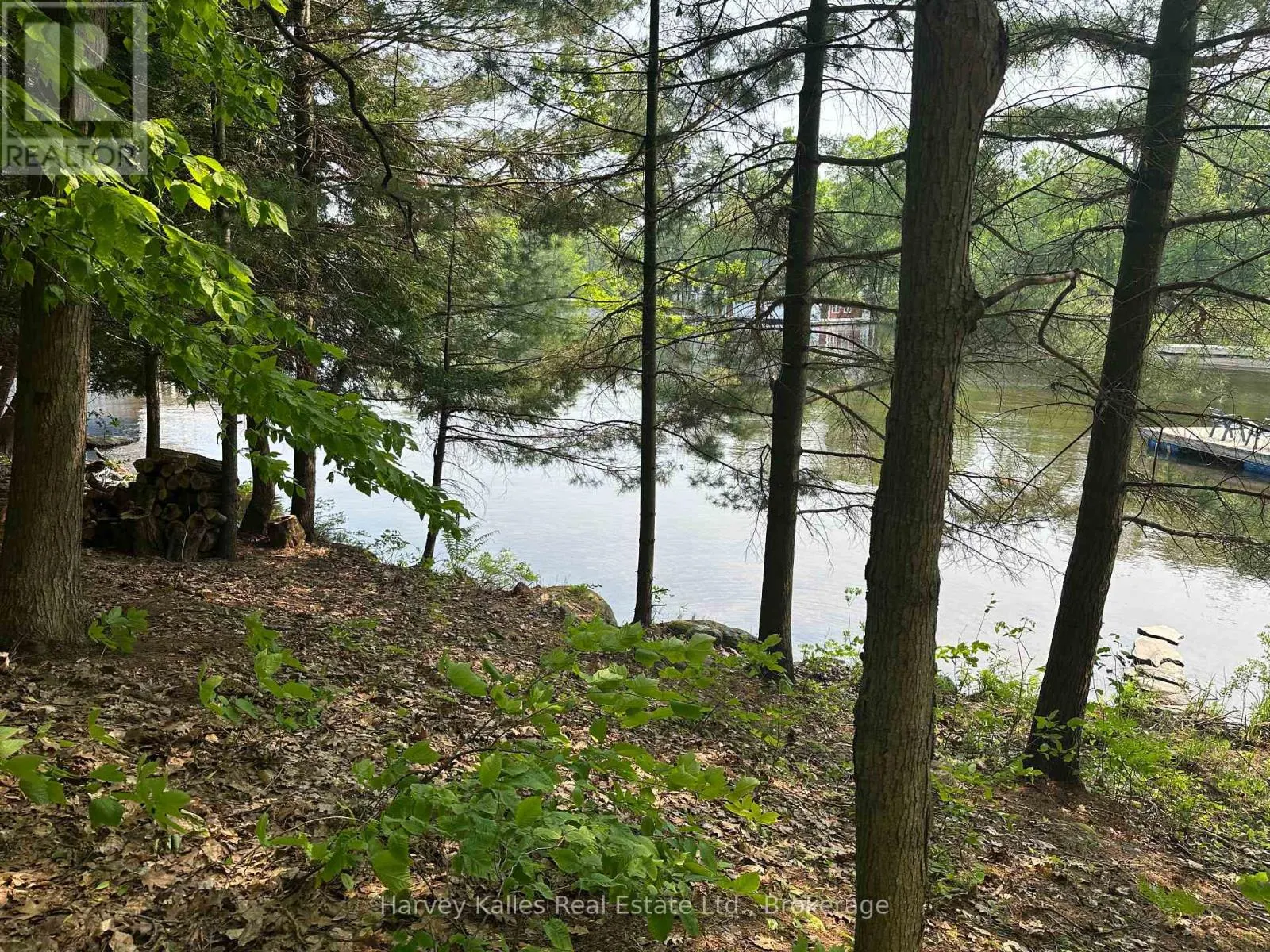 4 - 1254 BARLOCHAN ROAD, #4