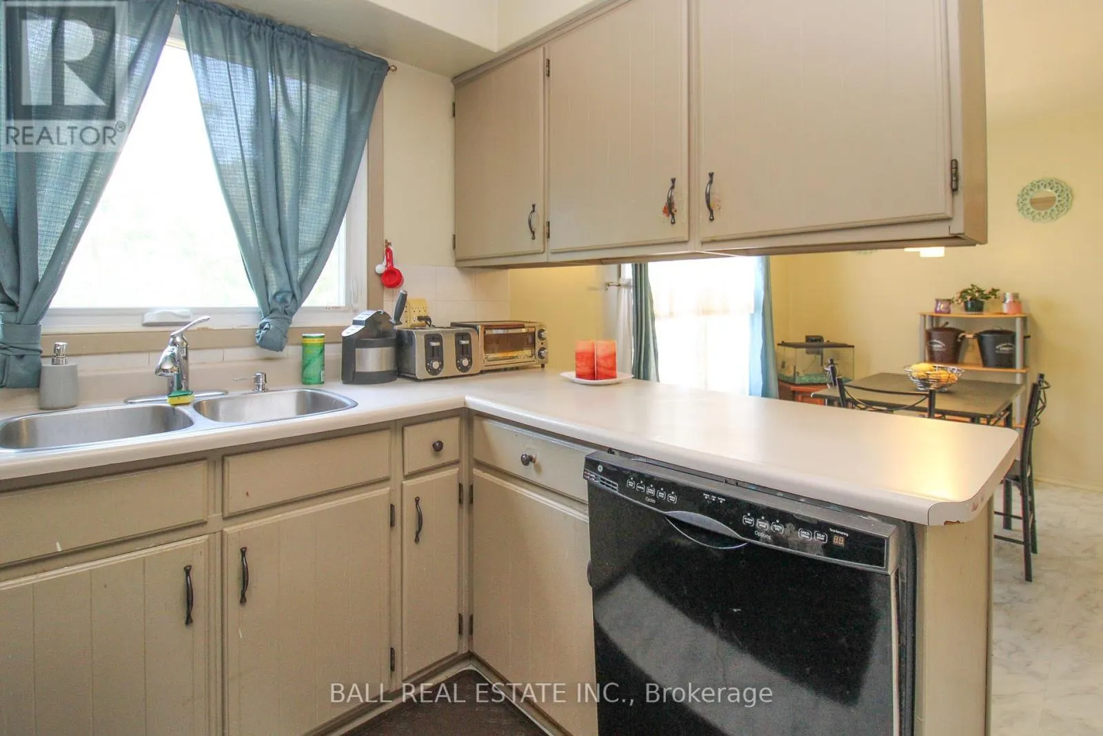 1305 BRIDLE DRIVE