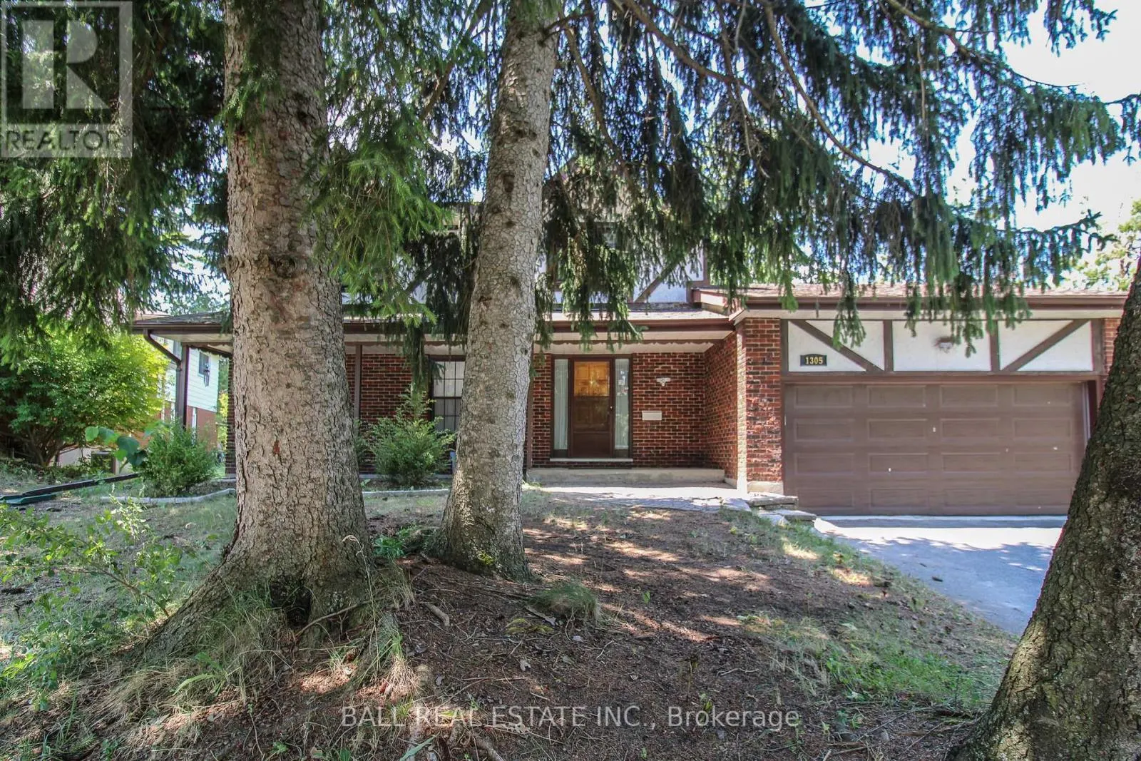 1305 BRIDLE DRIVE