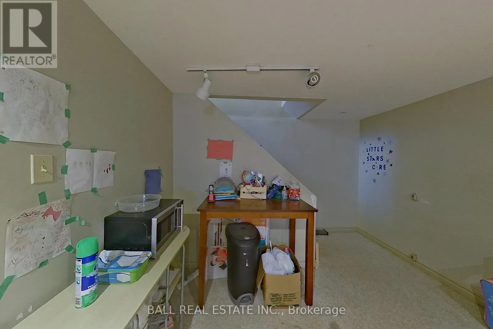 1305 BRIDLE DRIVE