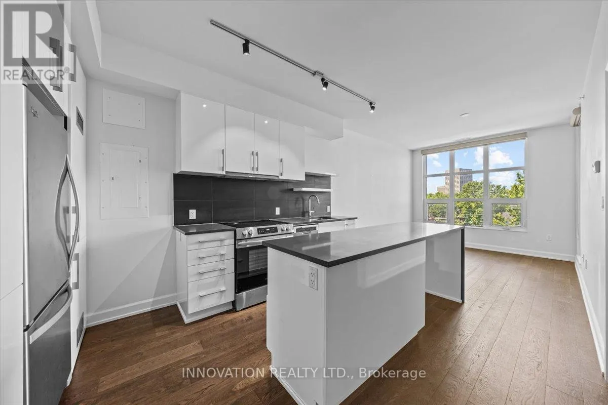 410 - 10 ROSEMOUNT AVENUE W