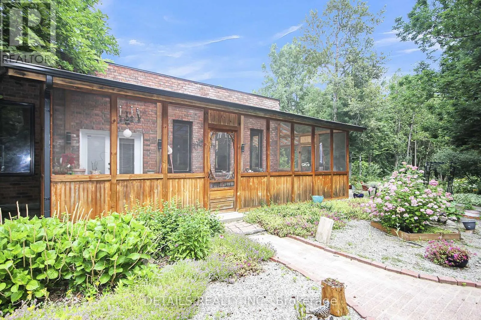 1341 SHYLO CRESCENT