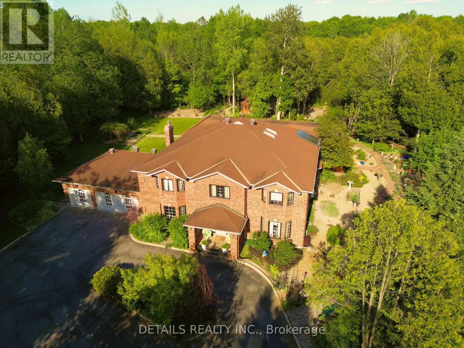 1341 SHYLO CRESCENT
