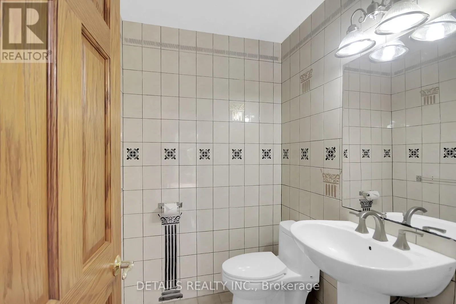 1341 SHYLO CRESCENT