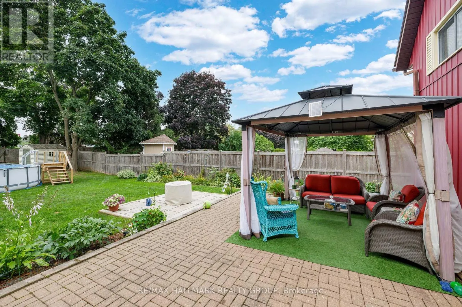 1182 QUEENSLAND PLACE