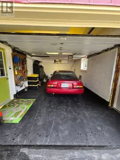 1182 QUEENSLAND PLACE