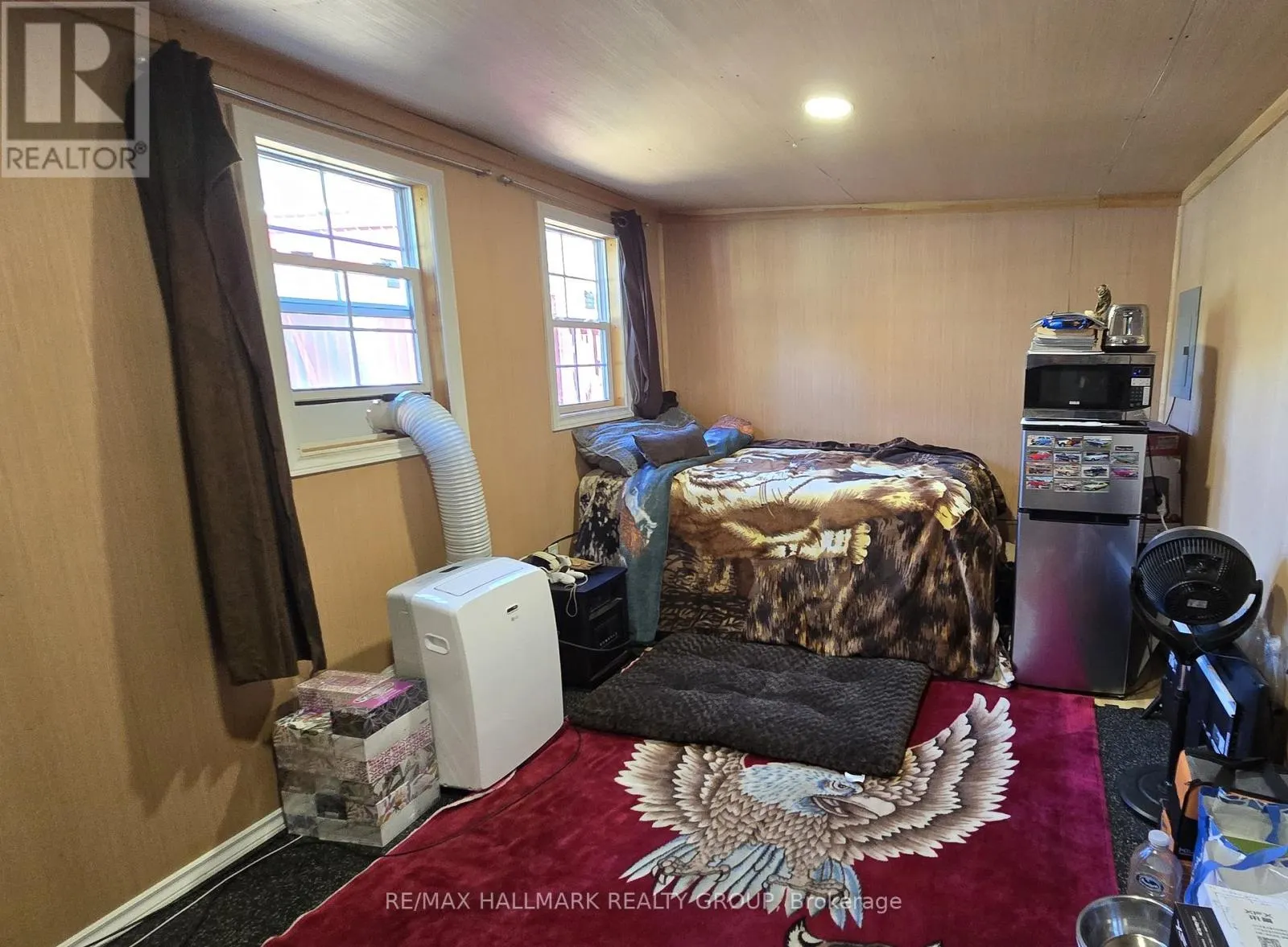 1182 QUEENSLAND PLACE