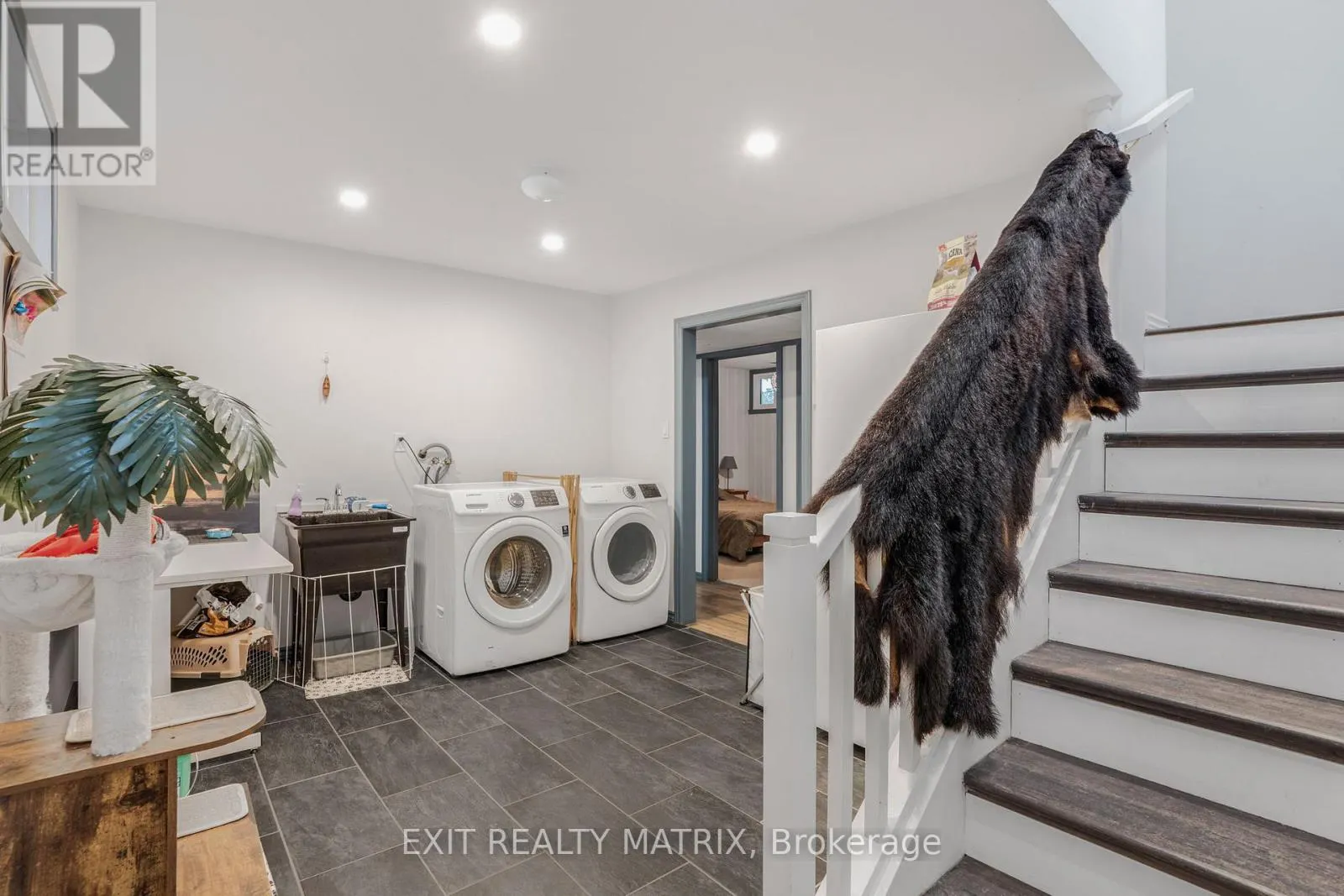 922 LALONDE ROAD