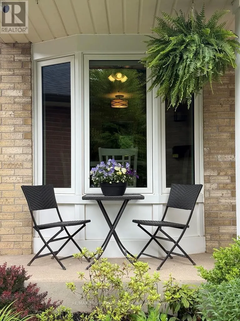 54 MERRITT CRESCENT