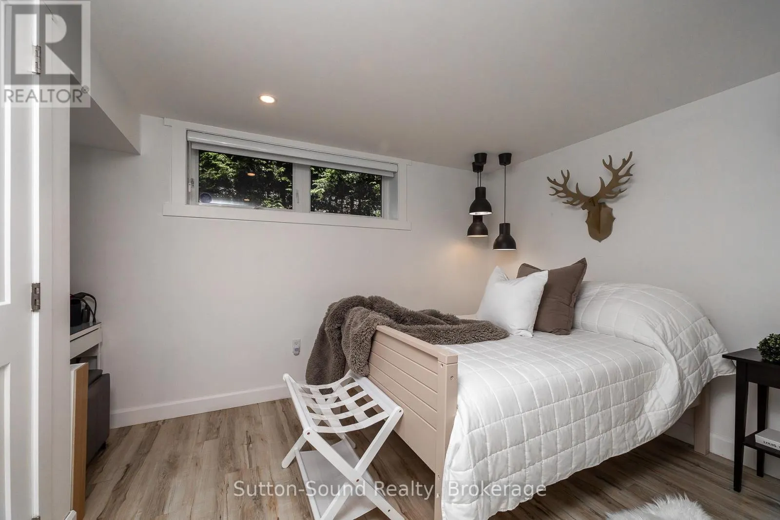359288 GREY RD 15 ROAD