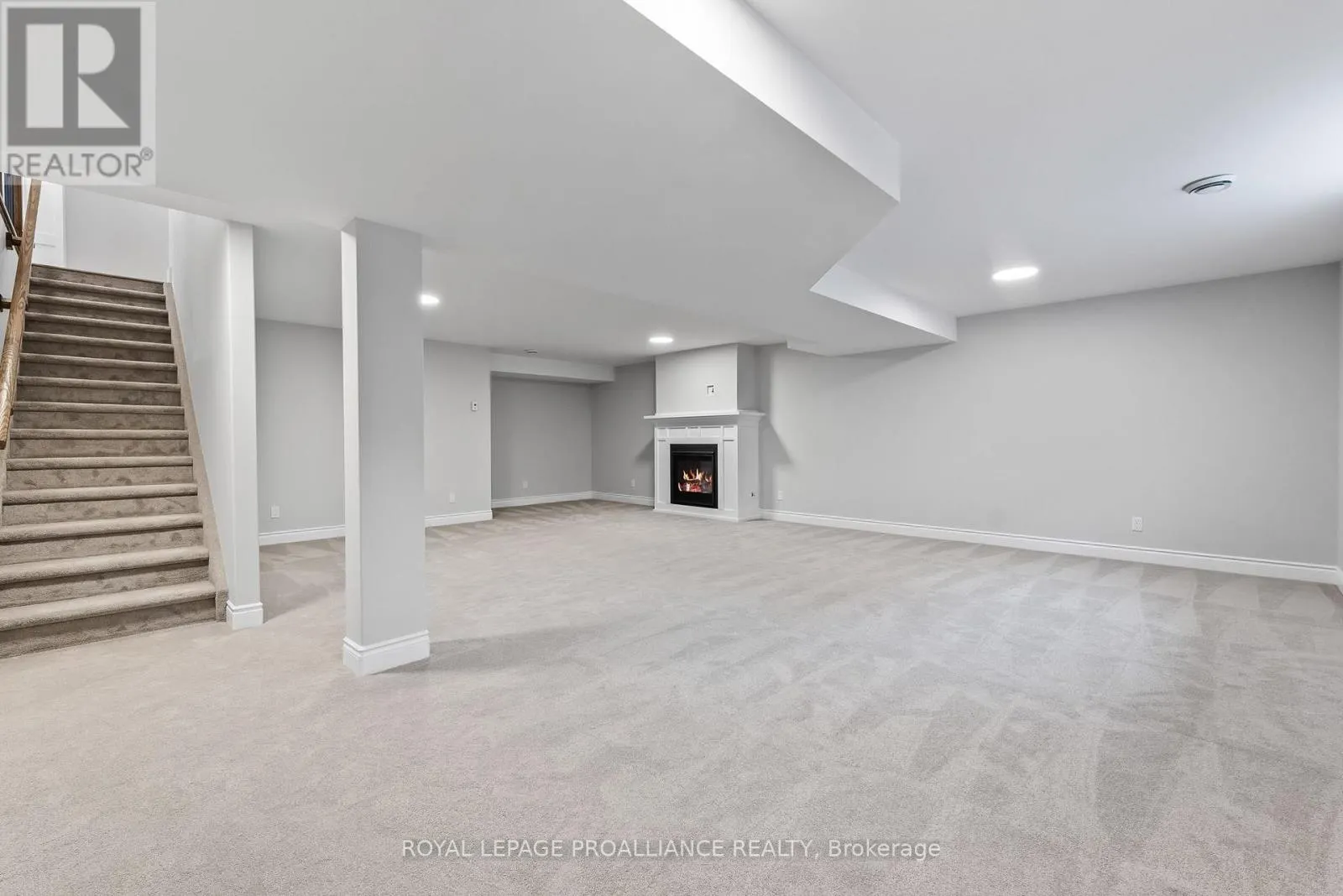 60 RIVERSIDE TRAIL