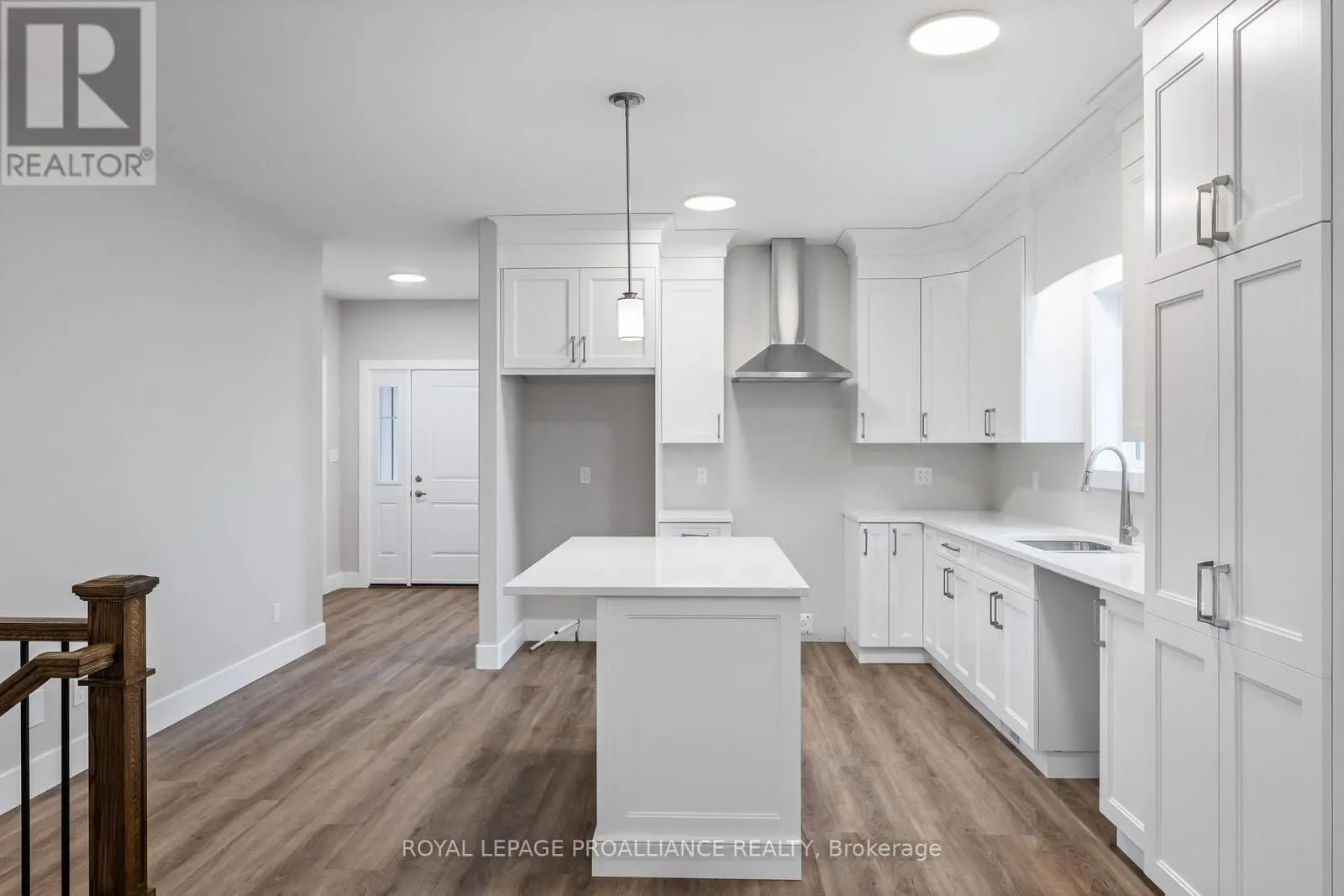 60 RIVERSIDE TRAIL