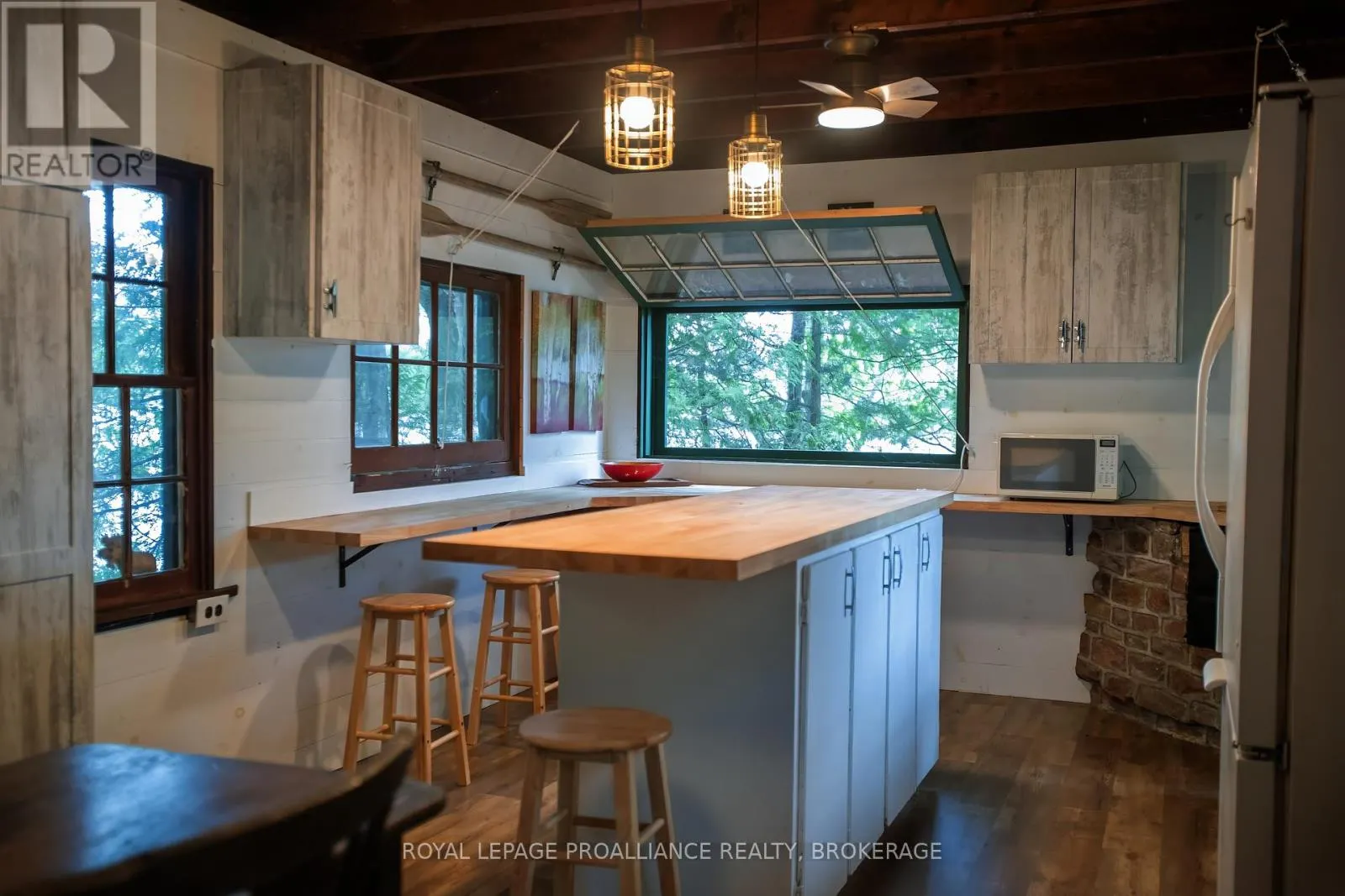 20800 HORSESHOE ISLAND