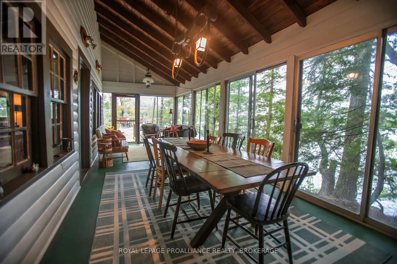 20800 HORSESHOE ISLAND