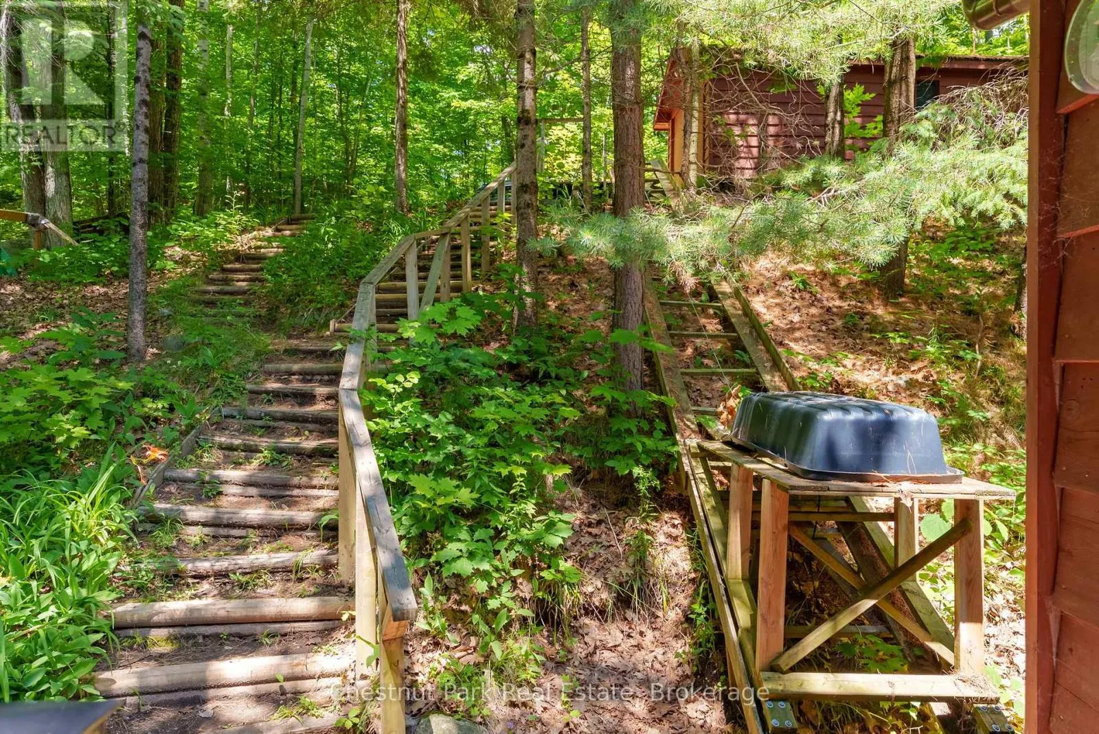 1054 10 DEEWOOD DRIVE